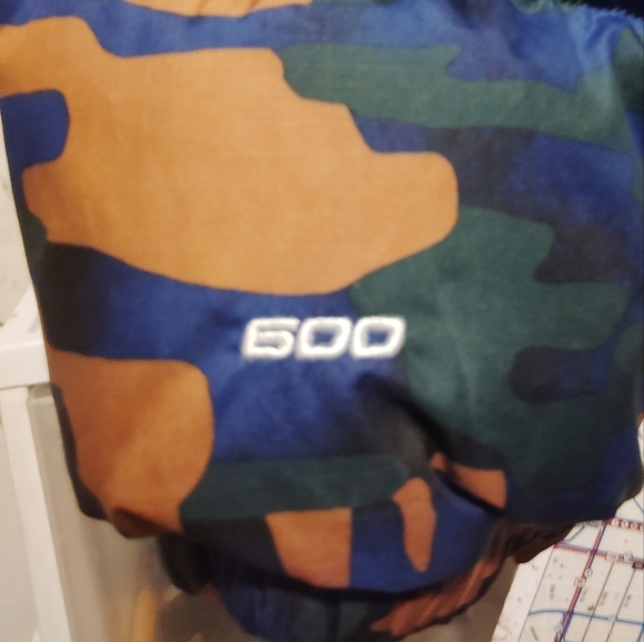 The North Face Black and Blue Puffer Jacket - Picture 5 of 6